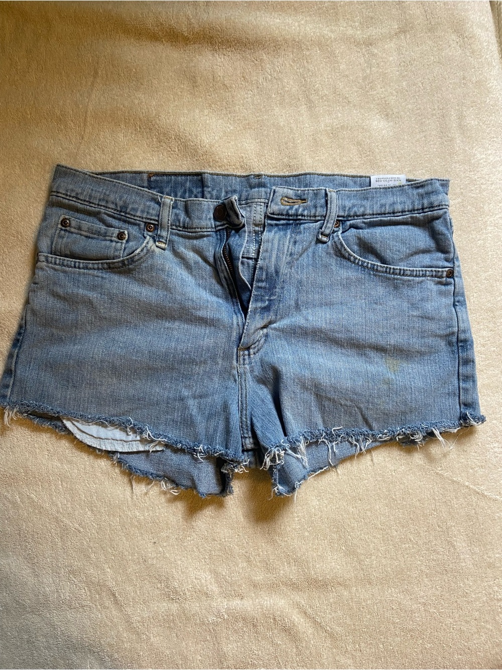 Wrangler Women’s Shorts
Size - 32 (8-10)